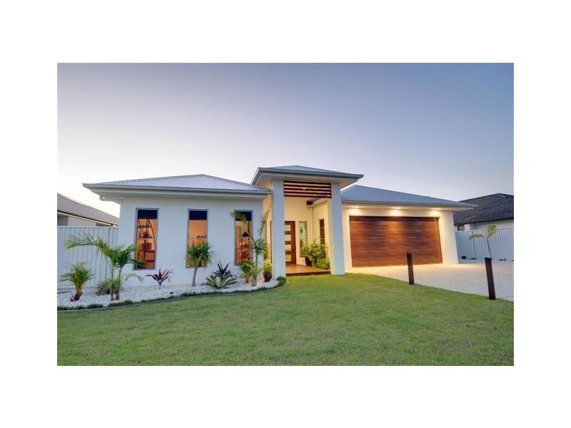 14 Echo Street, Pelican Waters QLD 4551