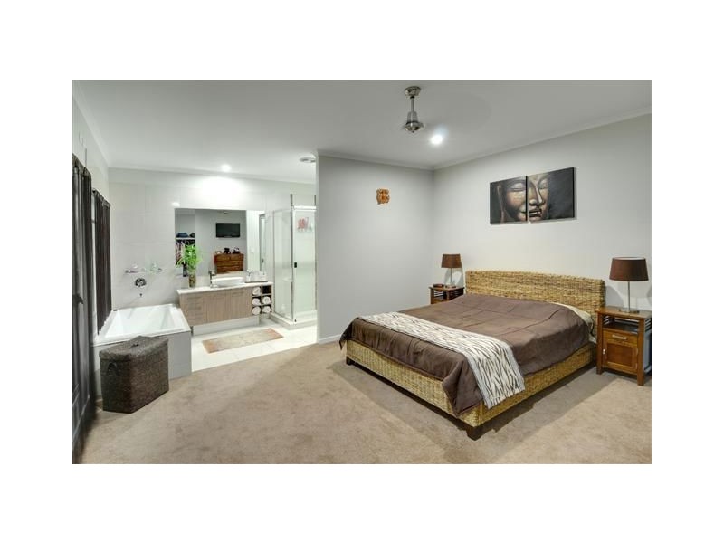 14 Echo Street, Pelican Waters QLD 4551