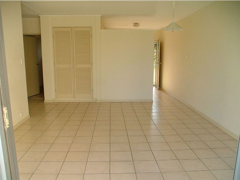 27 Burgess Street, Caloundra QLD 4551