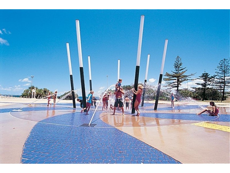 27 Burgess Street, Caloundra QLD 4551