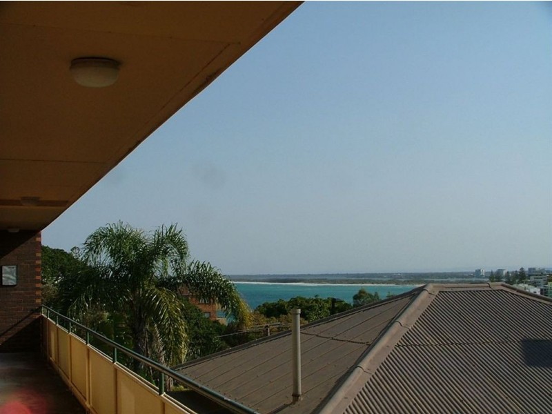 27 Burgess Street, Caloundra QLD 4551