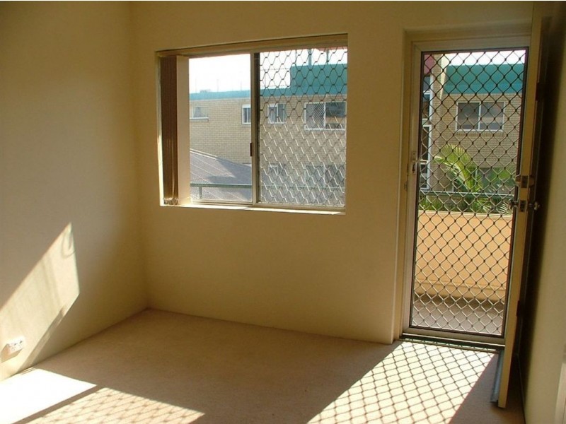 27 Burgess Street, Caloundra QLD 4551