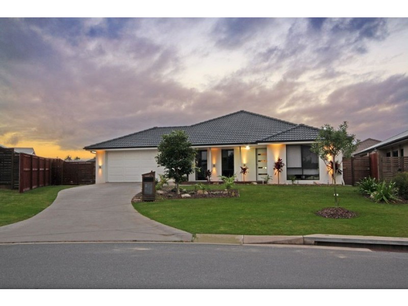 8 Alicia Circuit, Little Mountain QLD 4551
