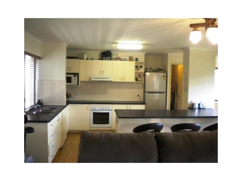 4 Latona Avenue, Caloundra QLD 4551