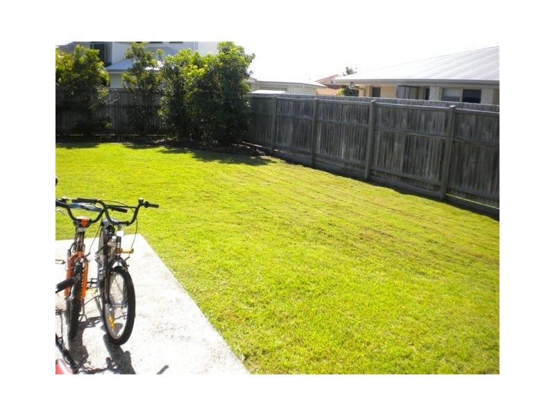 4 Campbellville Court, Pelican Waters QLD 4551