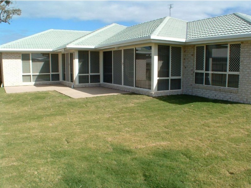 4 Campbellville Court, Pelican Waters QLD 4551