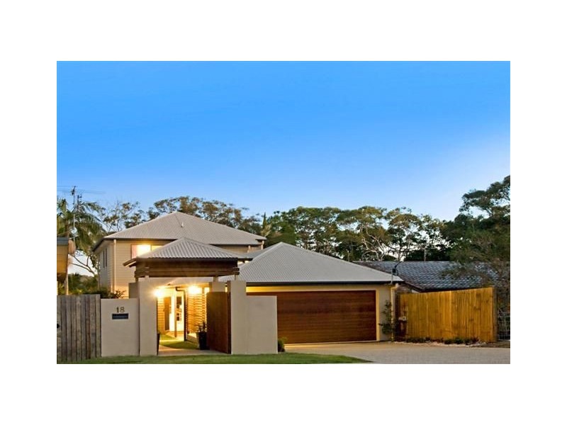 18 Macdonald Street, Dicky Beach QLD 4551
