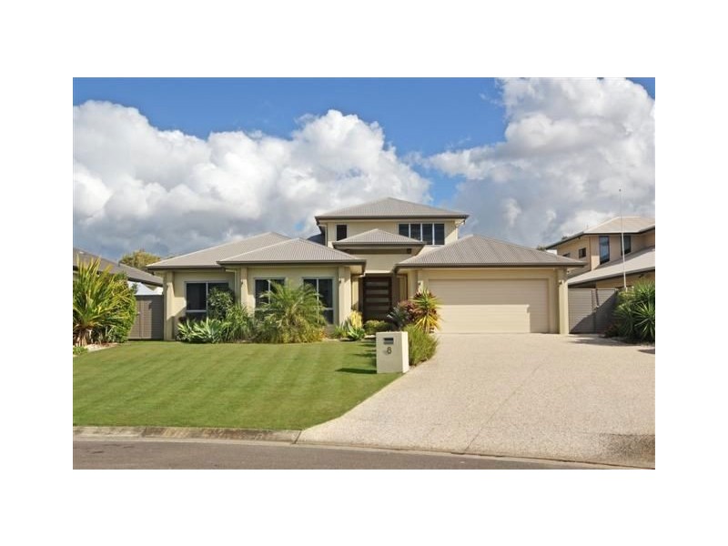 8 Silky Oak Place, Pelican Waters QLD 4551