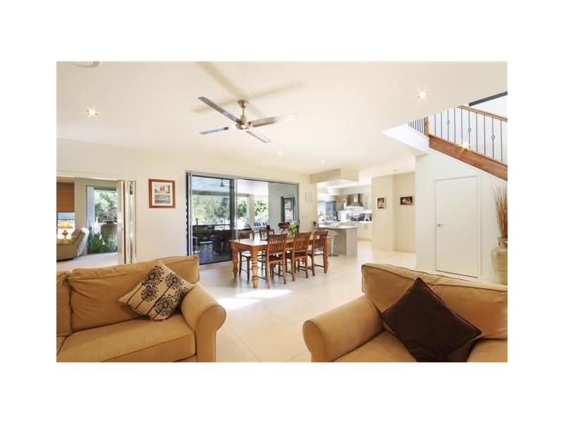 8 Silky Oak Place, Pelican Waters QLD 4551