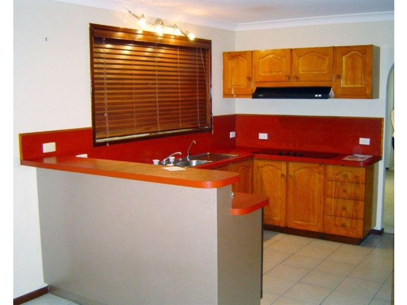 10 Mooya Street, Battery Hill QLD 4551