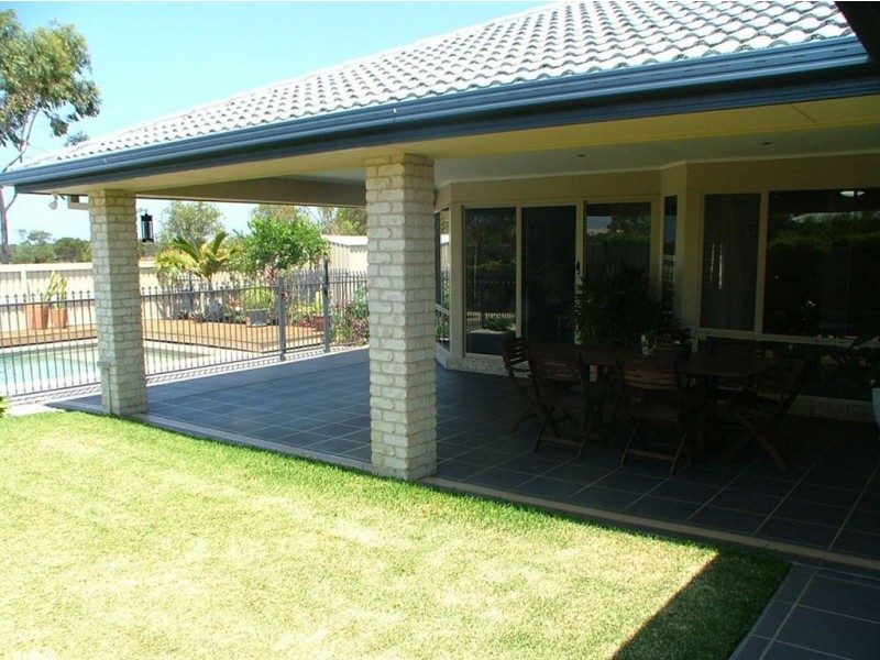 4 Rutherford Place, Pelican Waters QLD 4551