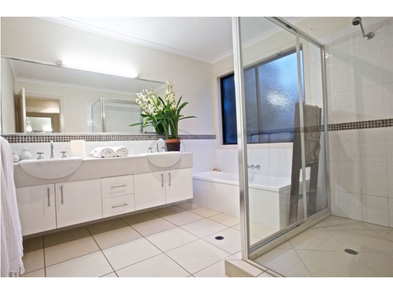 41 Albatross Avenue, Caloundra QLD 4551