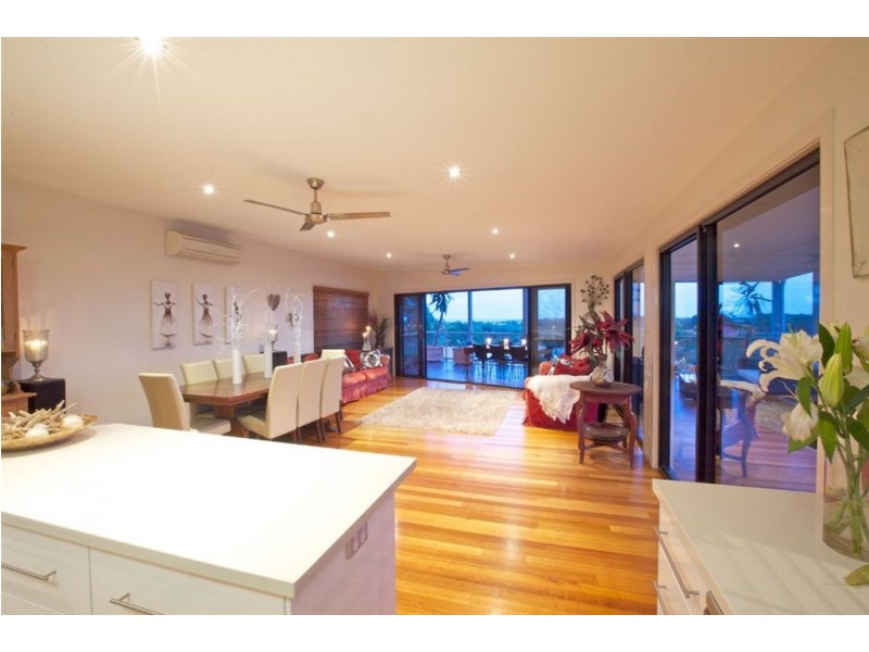 41 Albatross Avenue, Caloundra QLD 4551