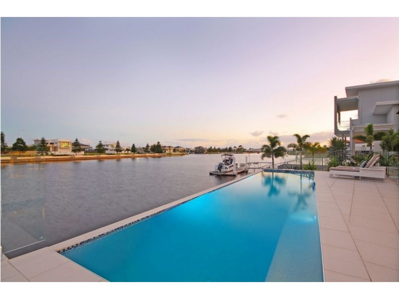 32 Westholme Cct, Pelican Waters QLD 4551