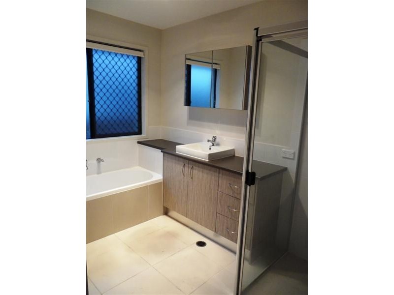 9 Myrtus Street, Mountain Creek QLD 4557