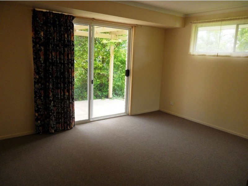 6 Ruskin Place, Aroona QLD 4551