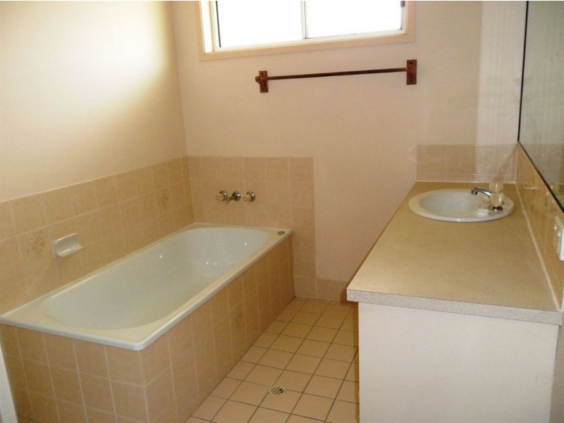 6 Ruskin Place, Aroona QLD 4551