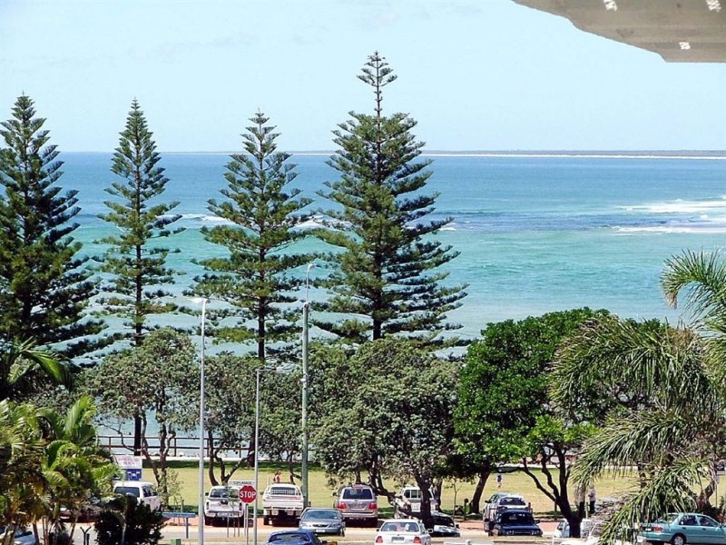 1 Cooma Terrace, Caloundra QLD 4551