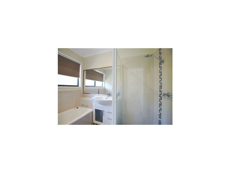 32 Browning Blvd, Battery Hill QLD 4551
