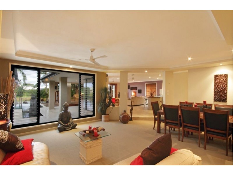 32 Wallaby Circuit, Pelican Waters QLD 4551