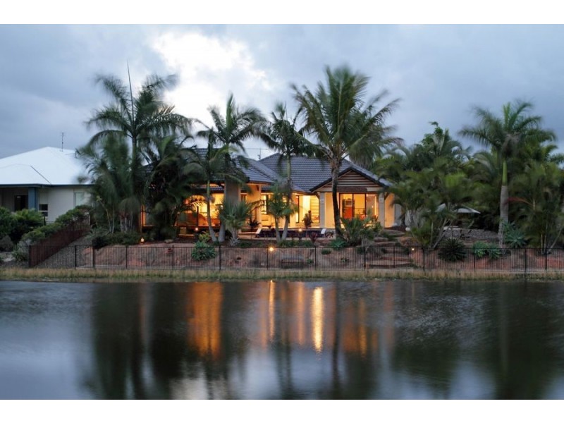 32 Wallaby Circuit, Pelican Waters QLD 4551