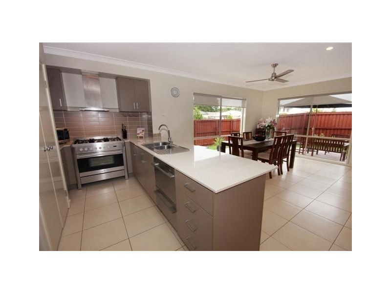 25 Peppermint Circuit, Sippy Downs QLD 4556
