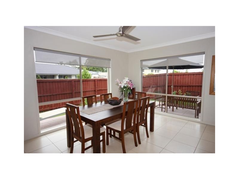 25 Peppermint Circuit, Sippy Downs QLD 4556