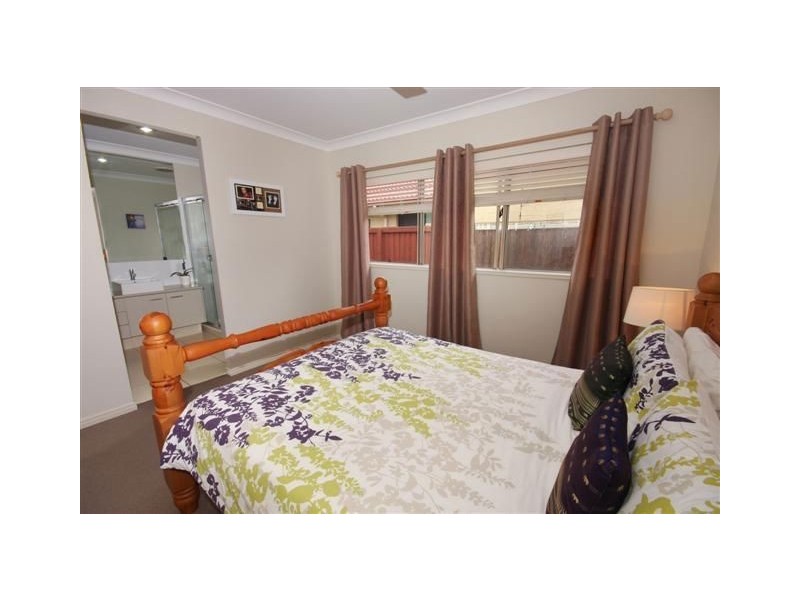25 Peppermint Circuit, Sippy Downs QLD 4556