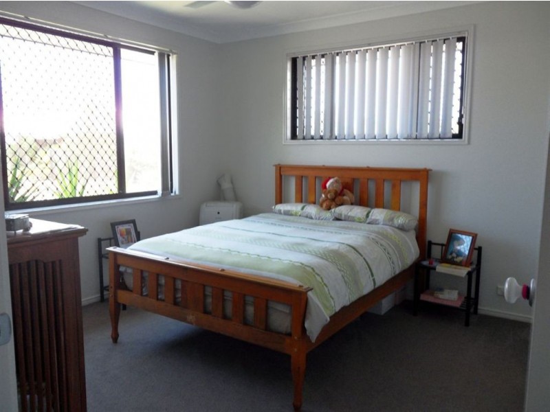 38 Crater Street, Caloundra West QLD 4551