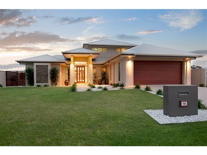 16 Deepwater Cct, Pelican Waters QLD 4551