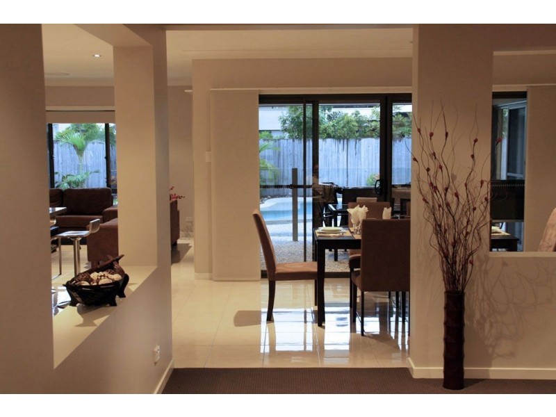 18 Ballinger Place, Pelican Waters QLD 4551