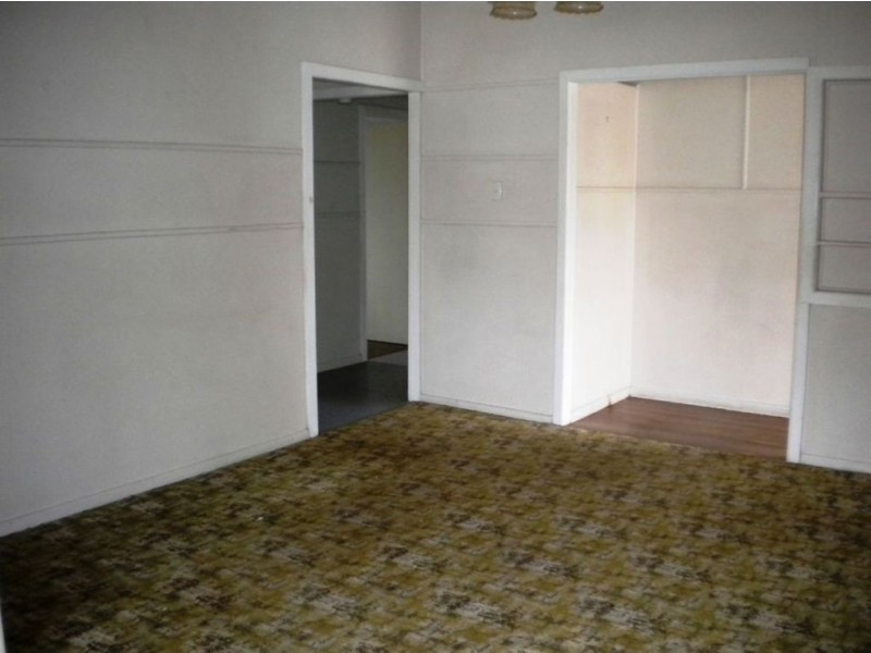 4 Bowman Road, Caloundra QLD 4551