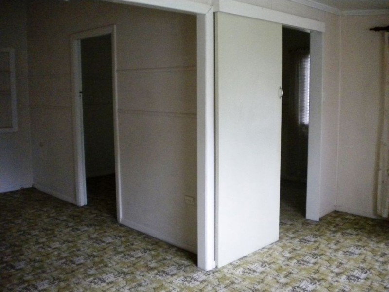 4 Bowman Road, Caloundra QLD 4551