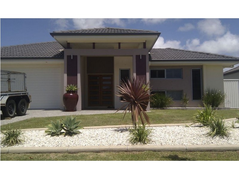 18 Echo Street, Pelican Waters QLD 4551