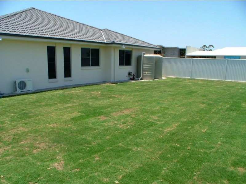 18 Echo Street, Pelican Waters QLD 4551