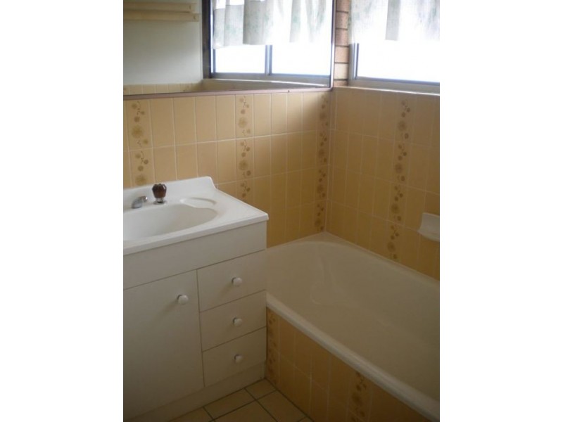 12 Coonowrin Street, Dicky Beach QLD 4551