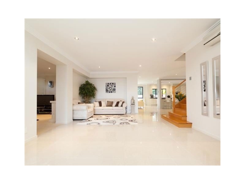 2/41 Mahogany Drive, Pelican Waters QLD 4551