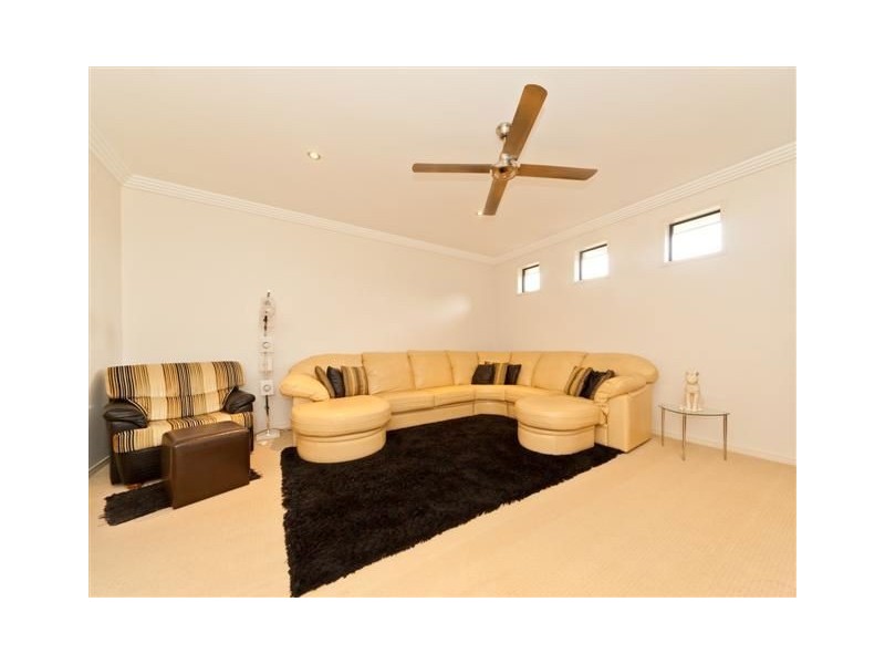 2/41 Mahogany Drive, Pelican Waters QLD 4551