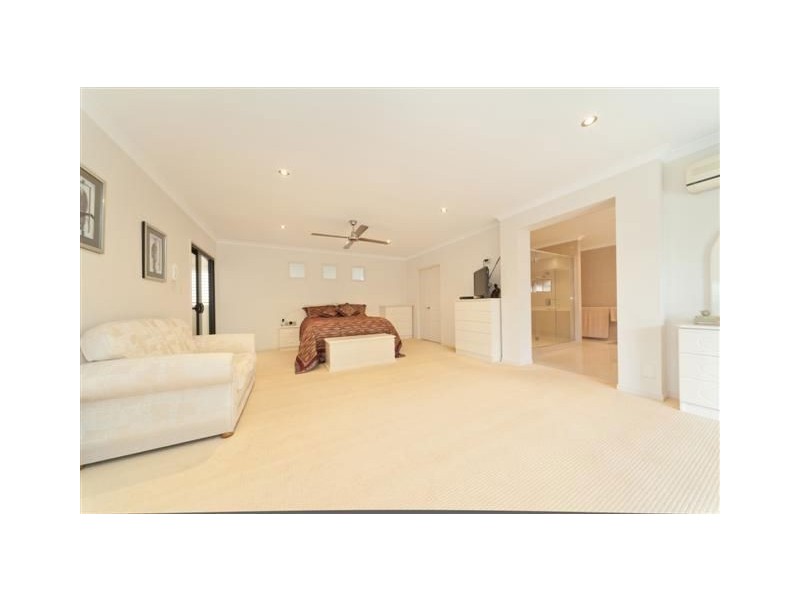2/41 Mahogany Drive, Pelican Waters QLD 4551