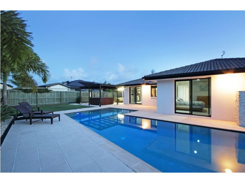 3 Lang Street, Pelican Waters QLD 4551