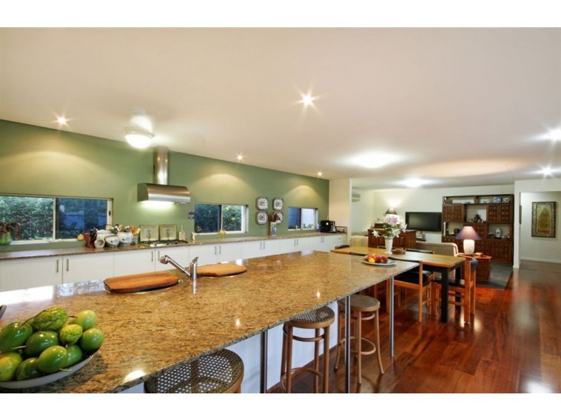 4 Finnegan Place, Pelican Waters QLD 4551