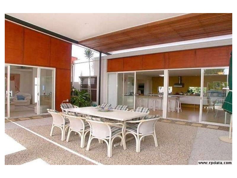 4 Finnegan Place, Pelican Waters QLD 4551