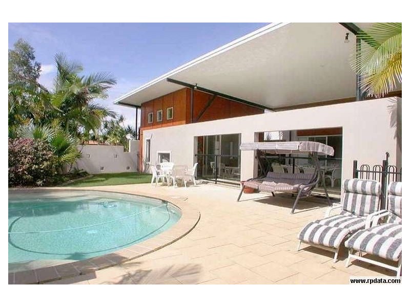 4 Finnegan Place, Pelican Waters QLD 4551
