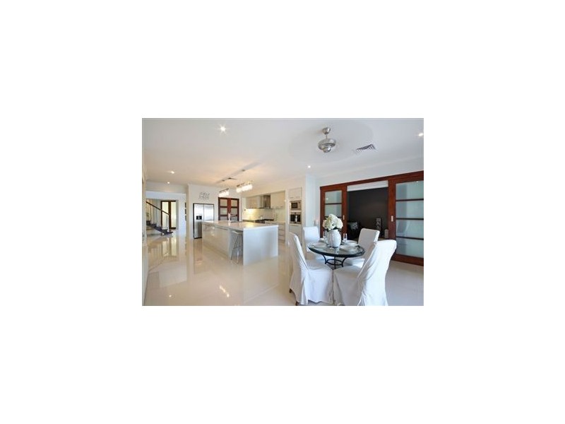 32 Westholme Circuit, Pelican Waters QLD 4551