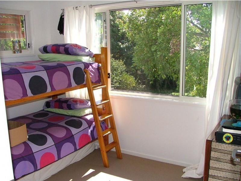 1/8 Fourth Avenue, Caloundra QLD 4551