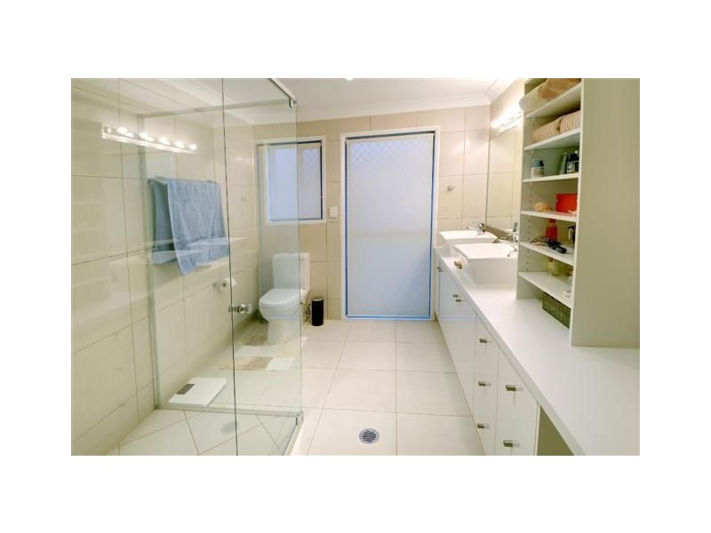 30 Wallaby Circuit, Pelican Waters QLD 4551