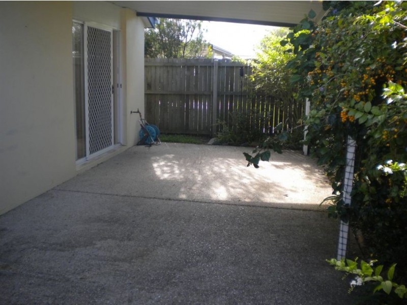 6 Clunie Street, Caloundra West QLD 4551