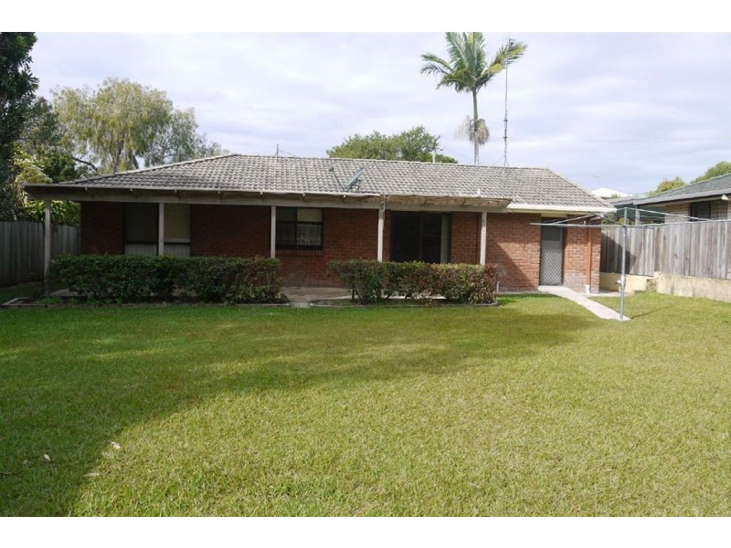 32 Milbong Street, Caloundra QLD 4551