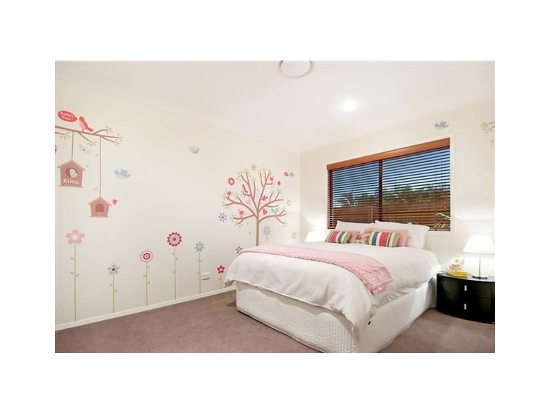 4 Quayline Close, Pelican Waters QLD 4551