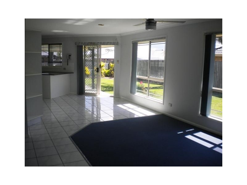 3 St James Court, Little Mountain QLD 4551